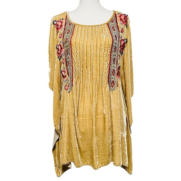 JOHNNY WAS PULLOVER VELVET GOLD YELLOW TOP SIZE LARGE PRETTY EMBROIDERY - Picture 1 of 13